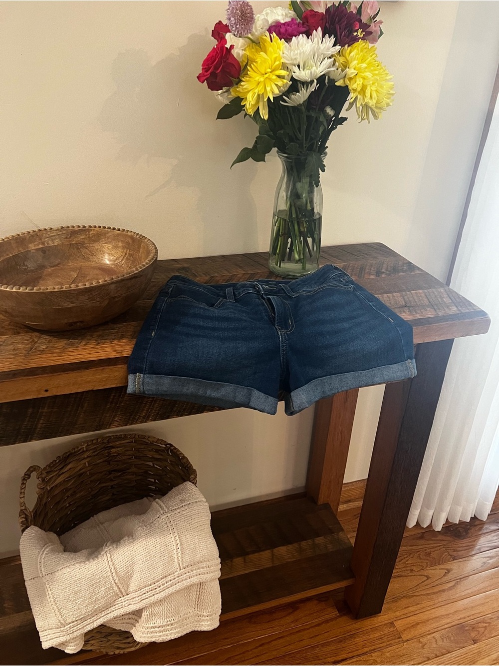 Old Navy high rise Wow shorts size 2